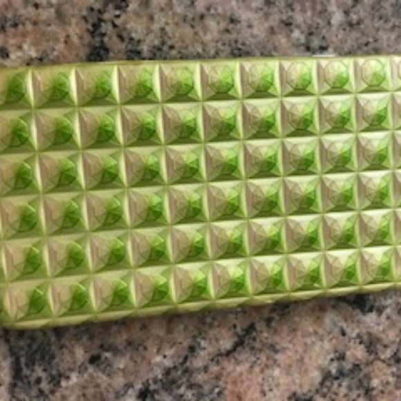 Neon Green Quilted Cardholder / Clutch - Picture 5 of 6